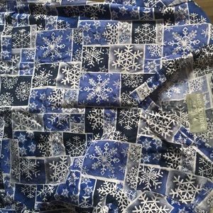 Med couture snowflake scrub top in shades of blue